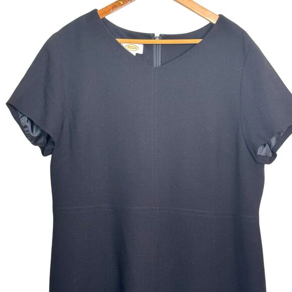 Talbots Plus Size 20 Black 100% Wool Lined Classic V-Neck Shift Dress - Picture 2 of 6